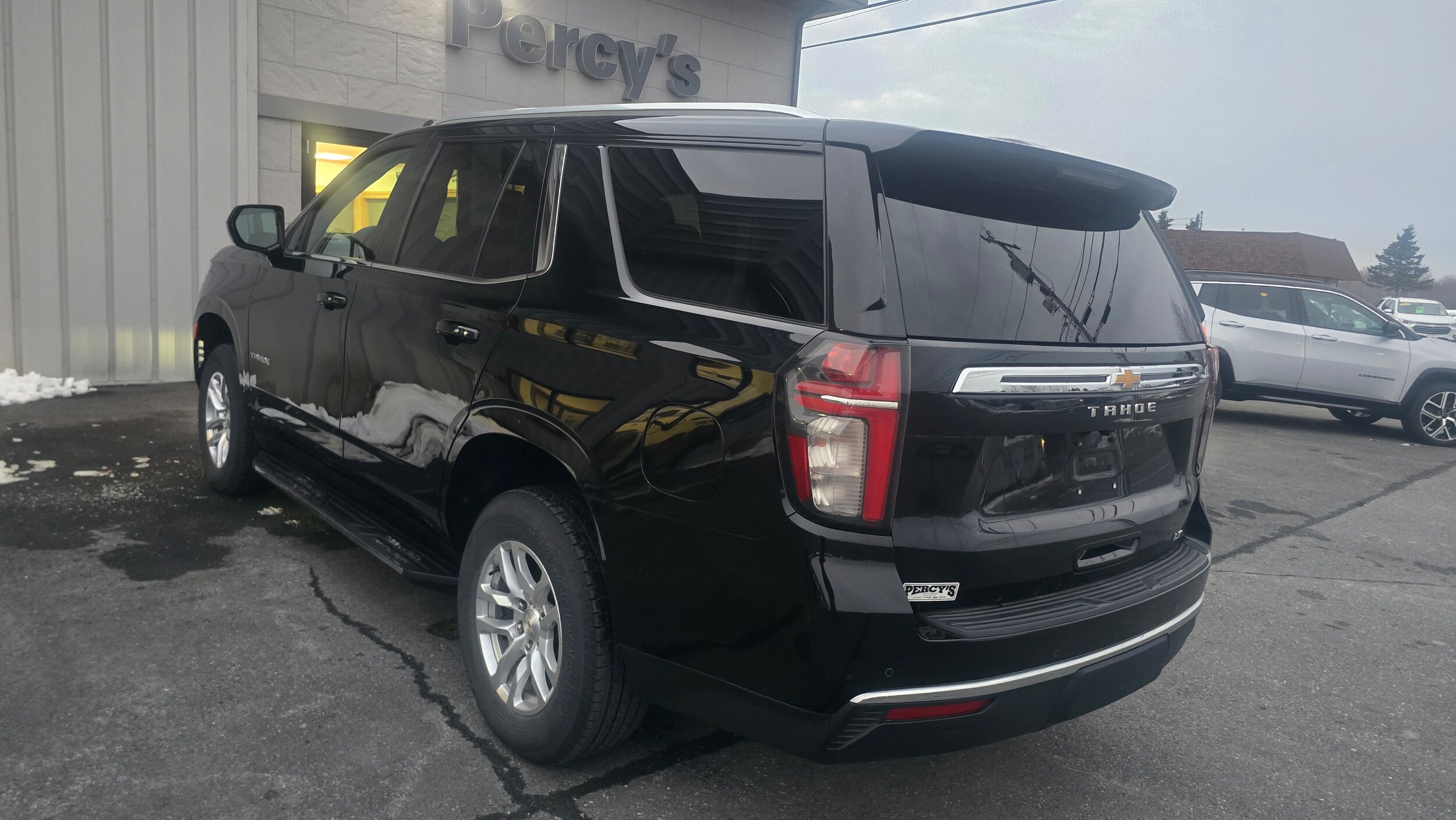 2021 Chevrolet Tahoe LT photo 3