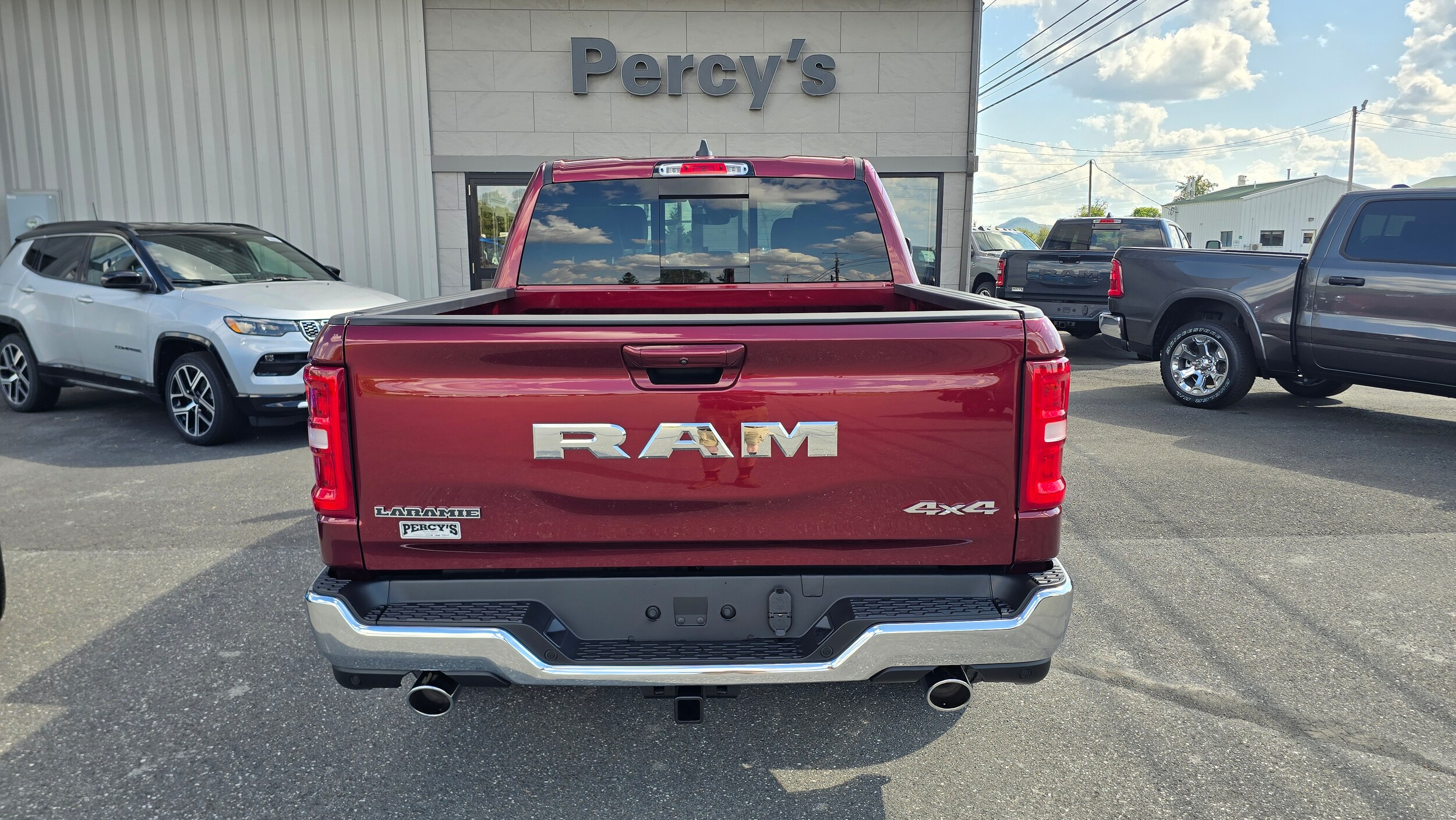2026 Ram 1500 Laramie photo 4
