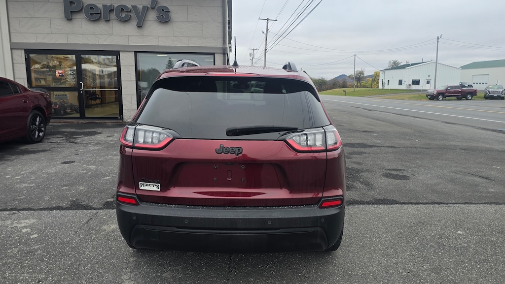 Used 2021 Jeep Cherokee Latitu WAGON