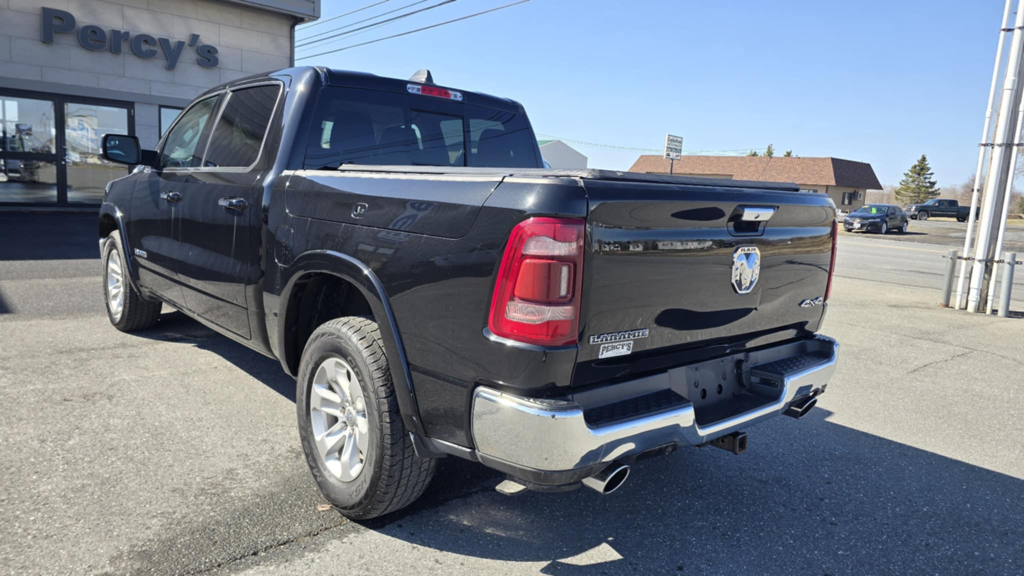 2022 Ram 1500 Laramie photo 3