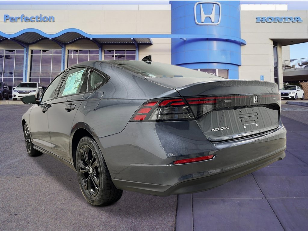 2025 Honda Accord SE photo 3
