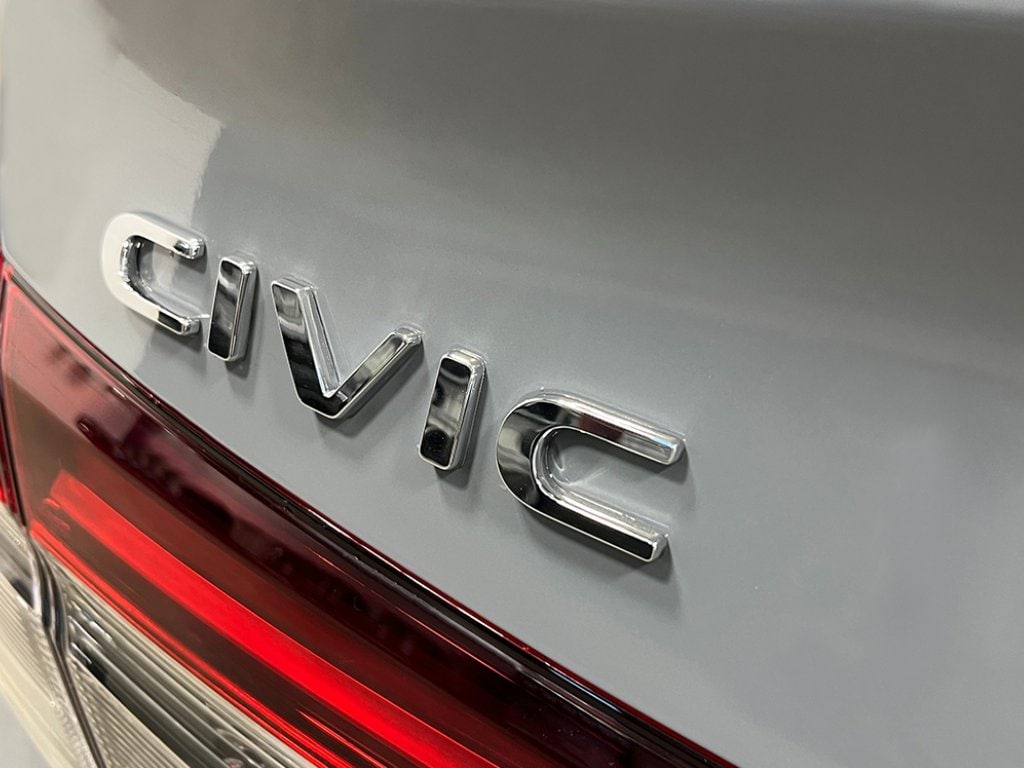 2026 Honda Civic Hybrid Sport Touring photo 4