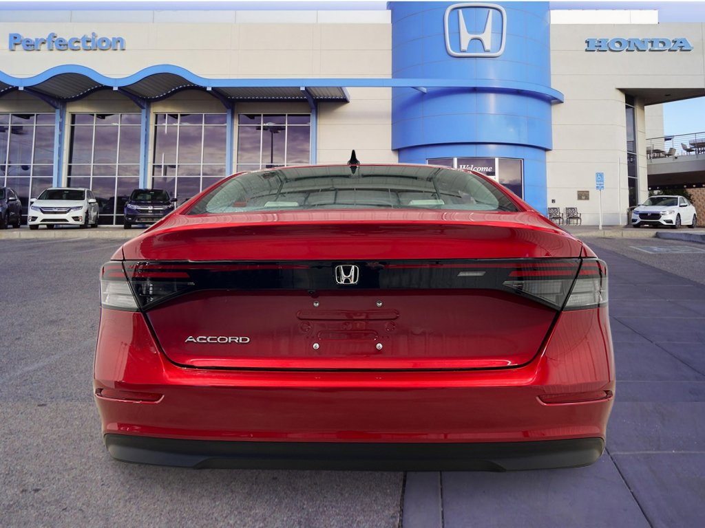 2025 Honda Accord SE photo 4