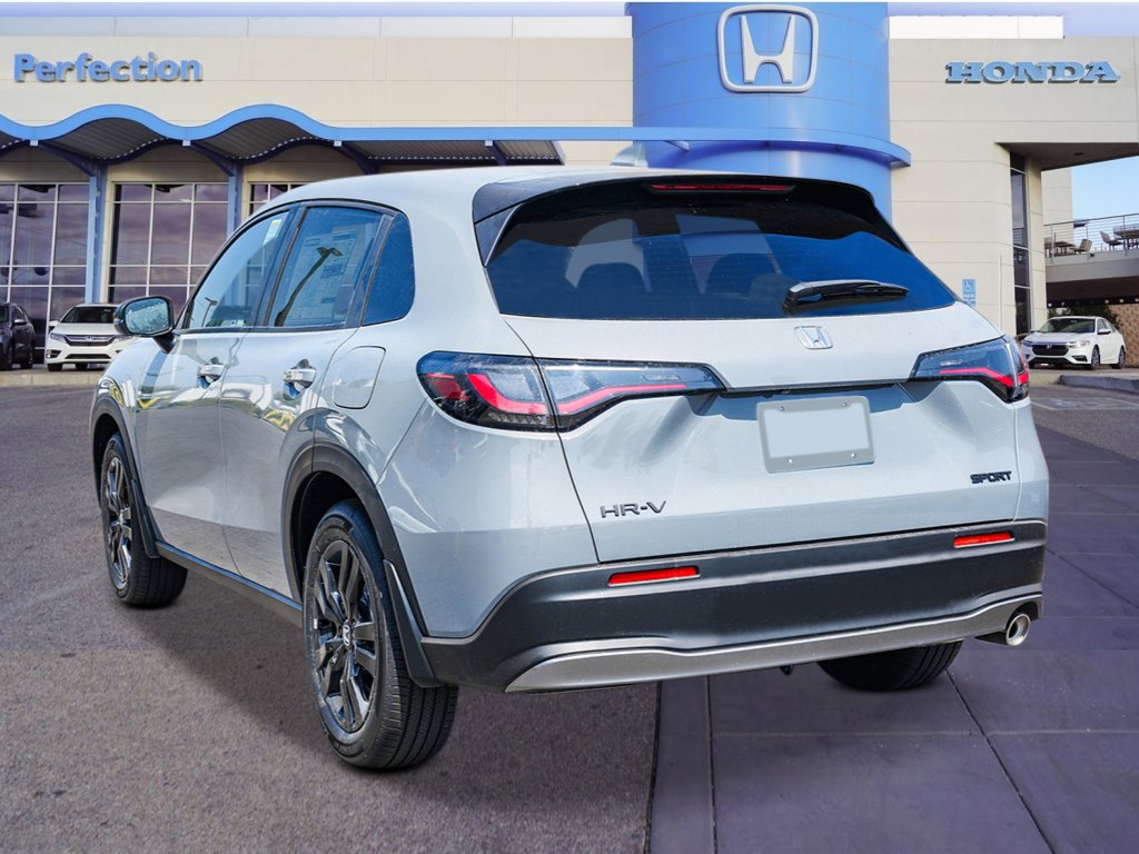 2026 Honda HR-V Sport photo 2