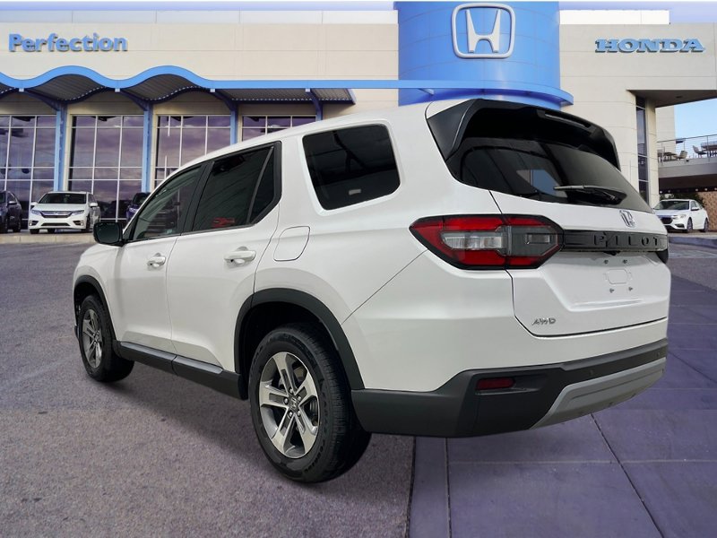 2025 Honda Pilot EX-L photo 3
