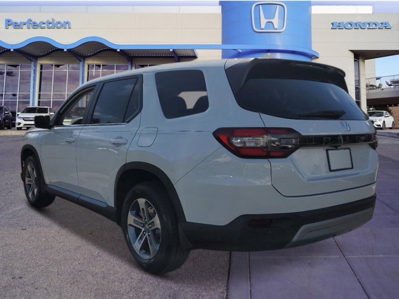 2025 Honda Pilot EX-L photo 3