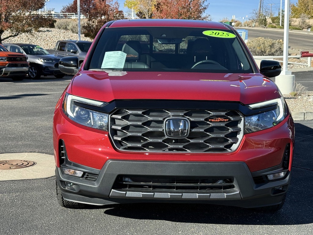 2025 Honda Ridgeline TrailSport photo 3