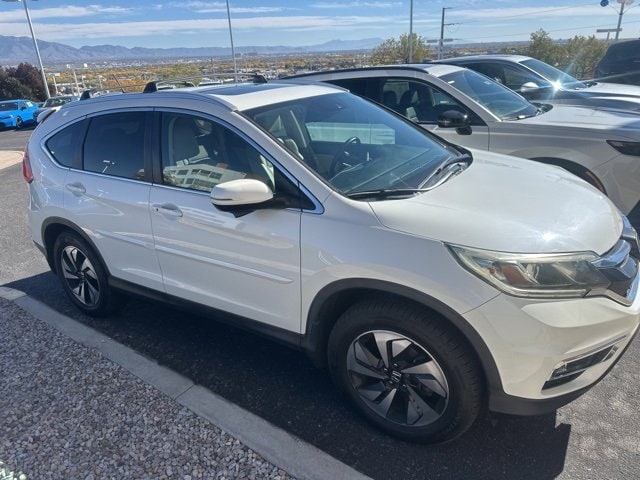 2015 Honda CR-V Touring photo 2