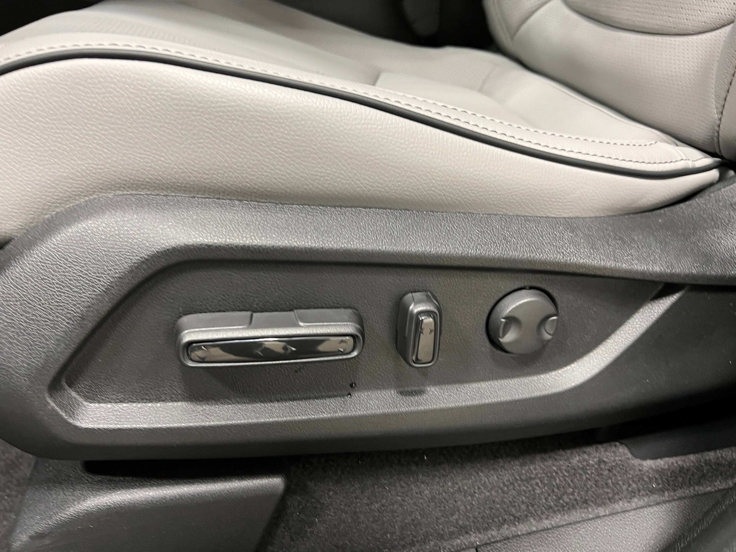 2025 Honda Pilot Elite photo 3