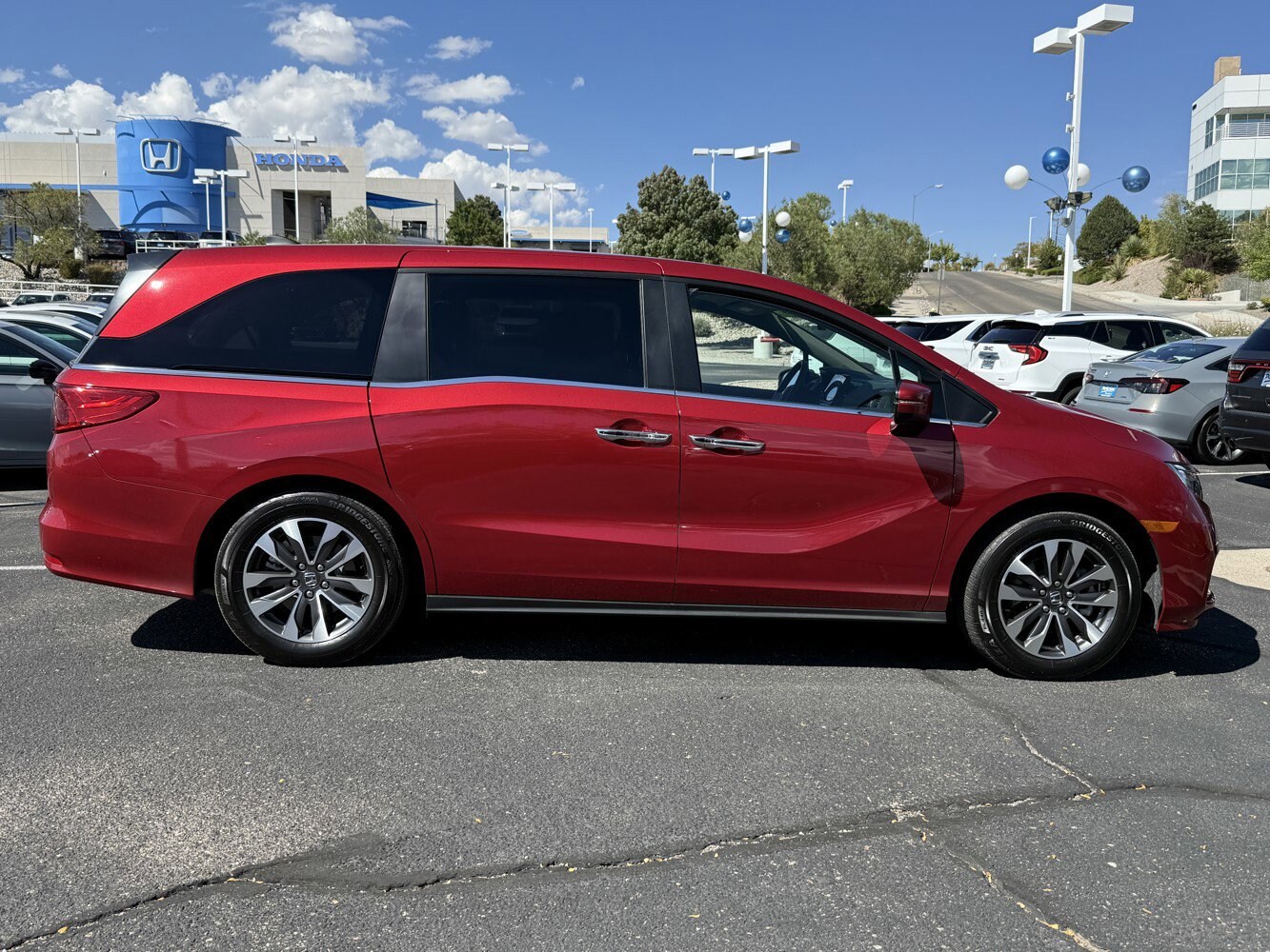2023 Honda Odyssey EX-L photo 2