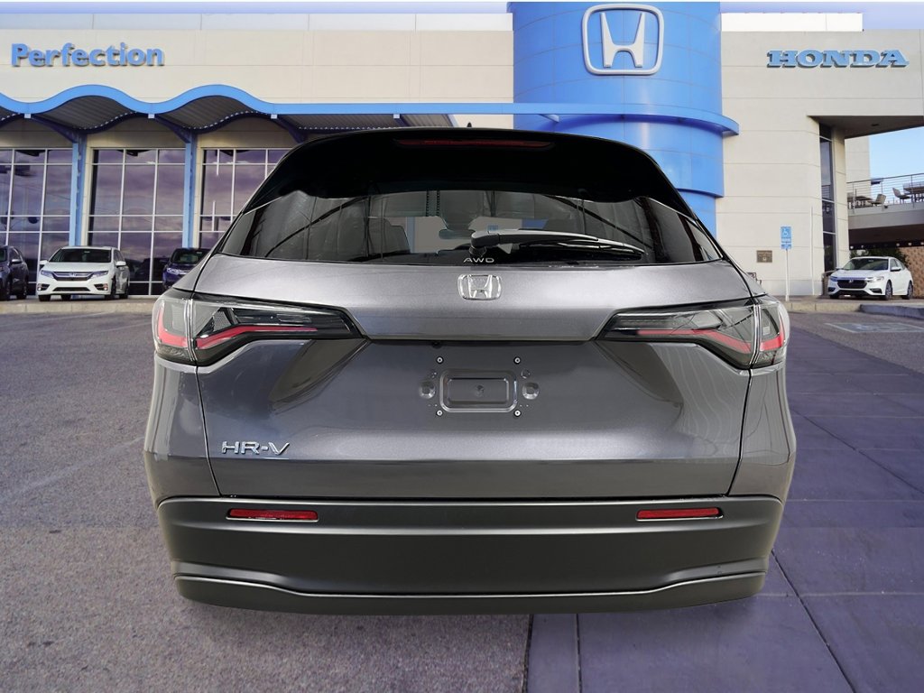 2026 Honda HR-V LX photo 2