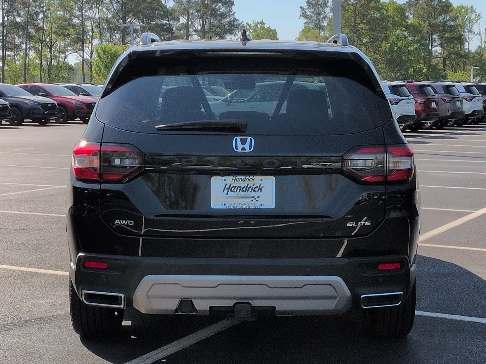 2025 Honda Pilot Elite photo 3