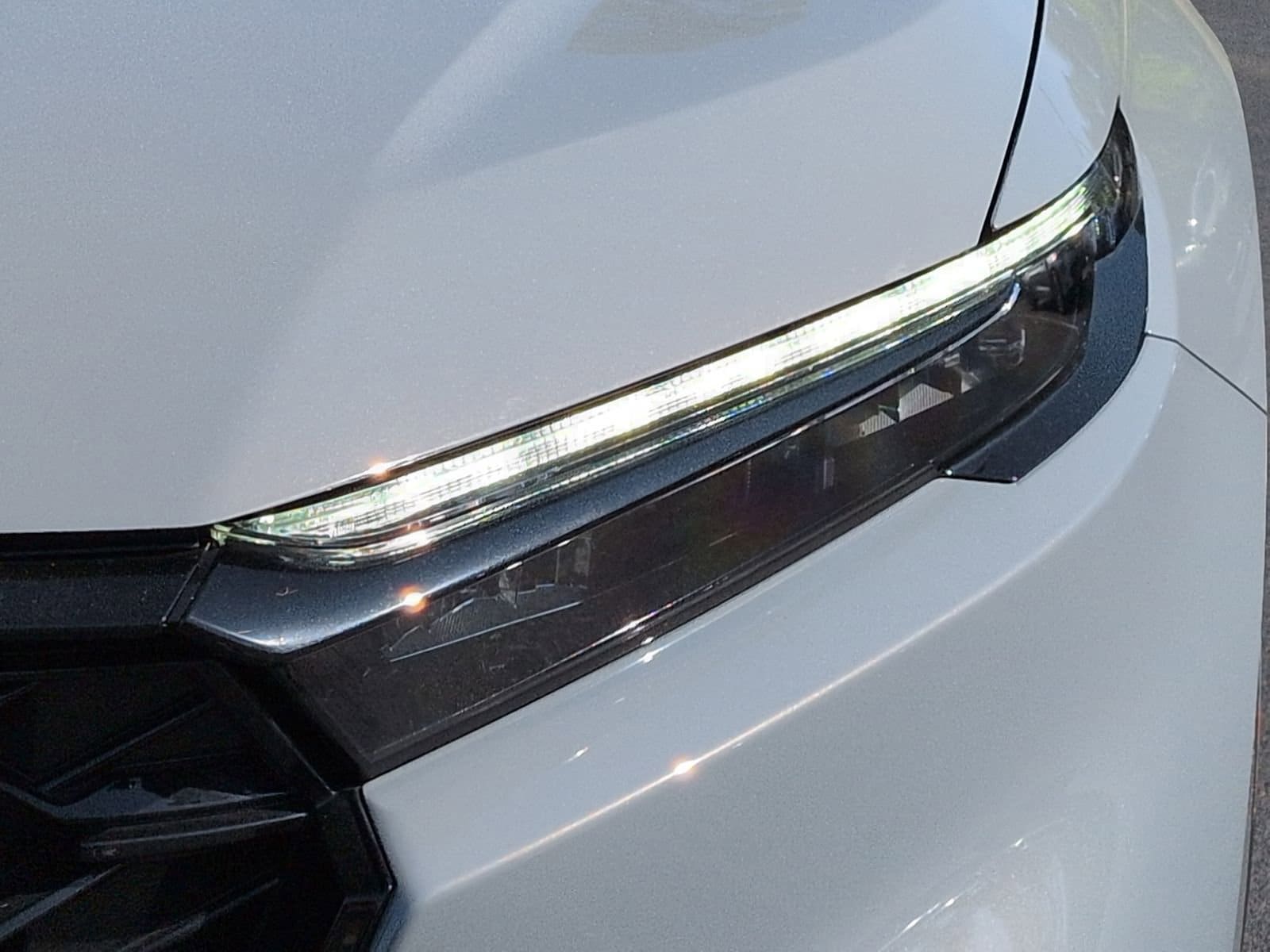 2024 Honda CR-V Hybrid Sport Touring photo 4