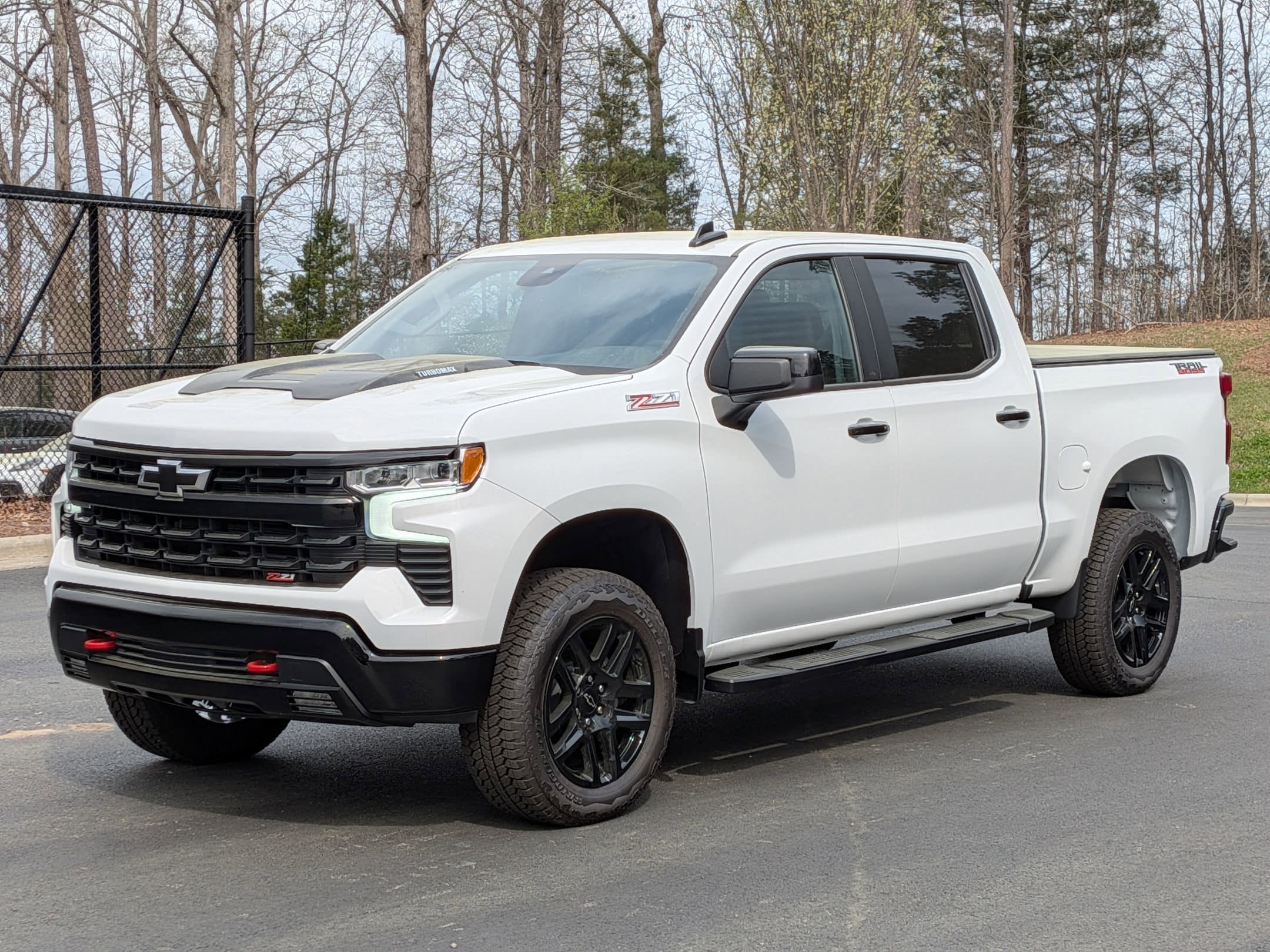 2026 Chevrolet Silverado 1500 LT Trail Boss photo 4