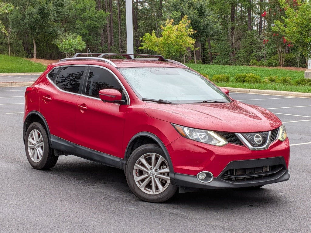 Used 2018 Nissan Rogue Sport SV SUV