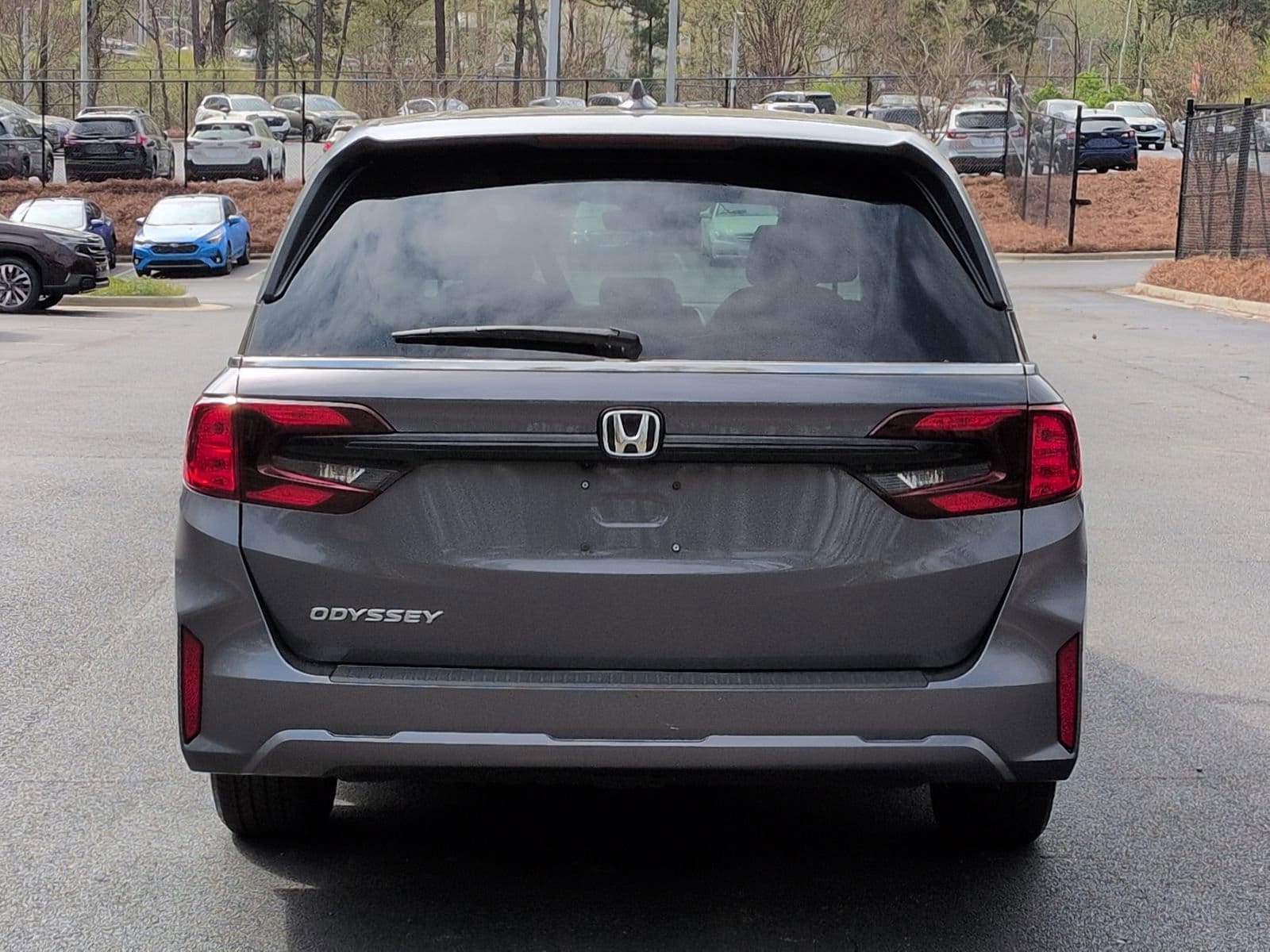 2025 Honda Odyssey EX-L photo 3