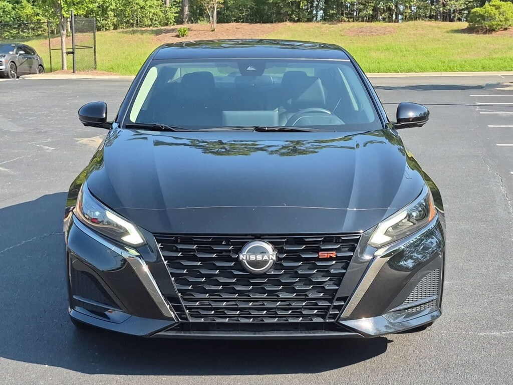 Used 2024 Nissan Altima 2.0 SR Sedan