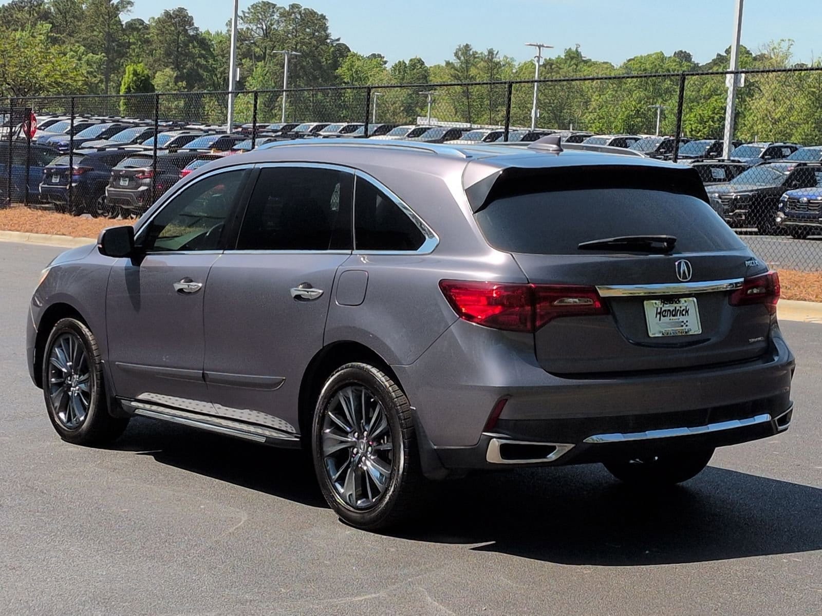 2017 Acura MDX w/Technology Pkg photo 3