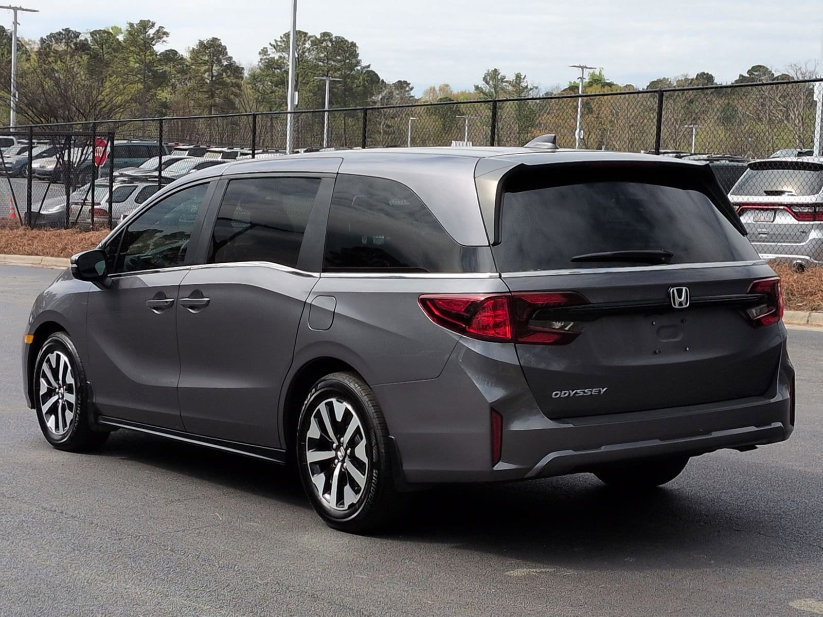 2025 Honda Odyssey EX-L photo 6