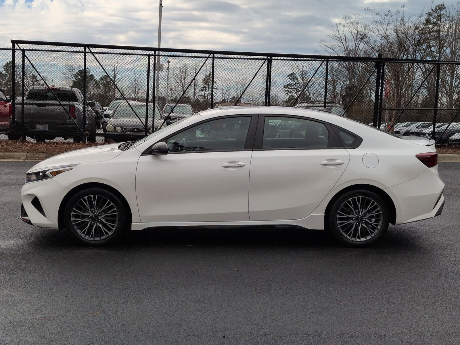2023 Kia Forte GT-Line photo 6