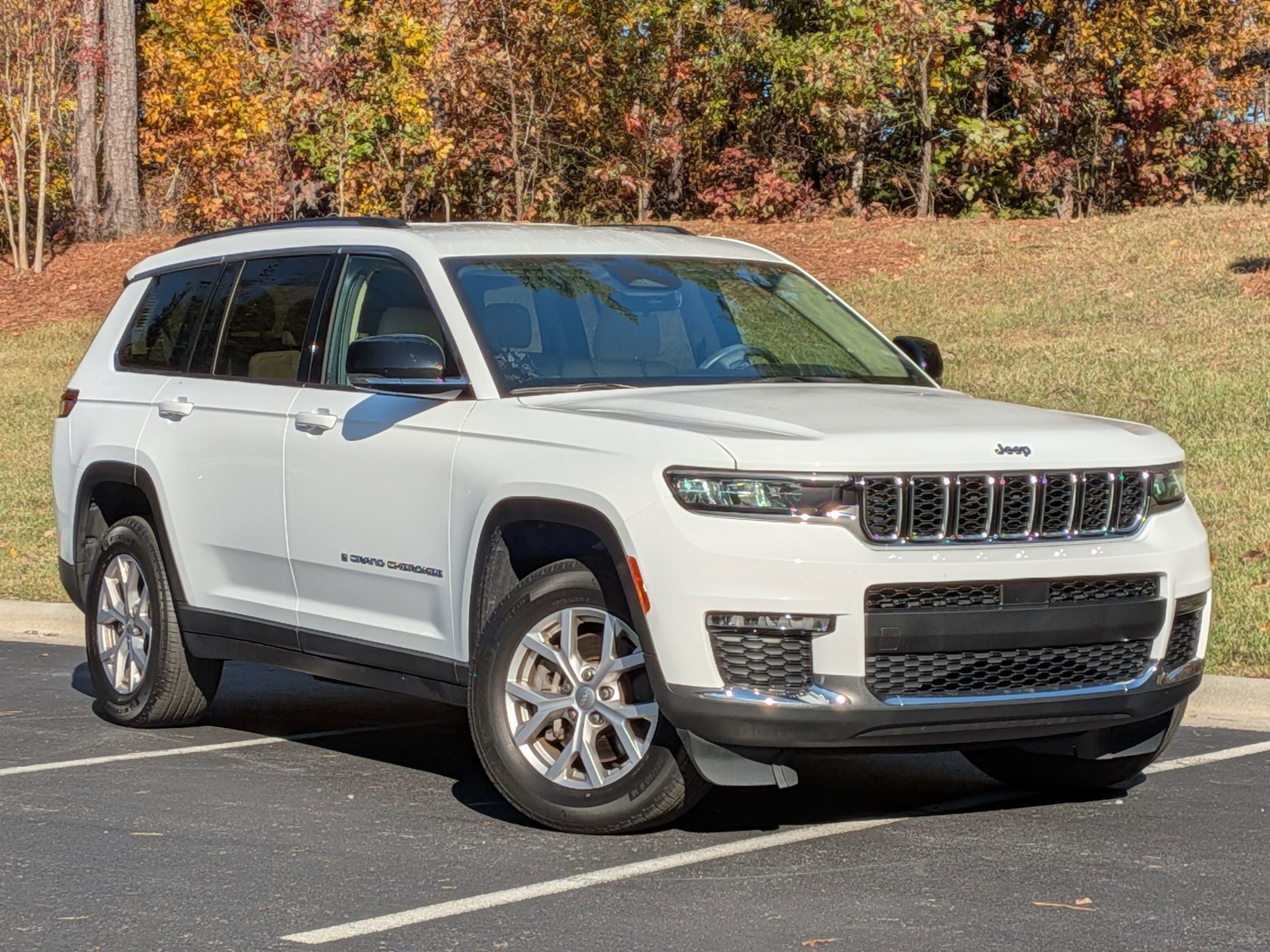2021 Jeep Grand Cherokee Limited photo 2