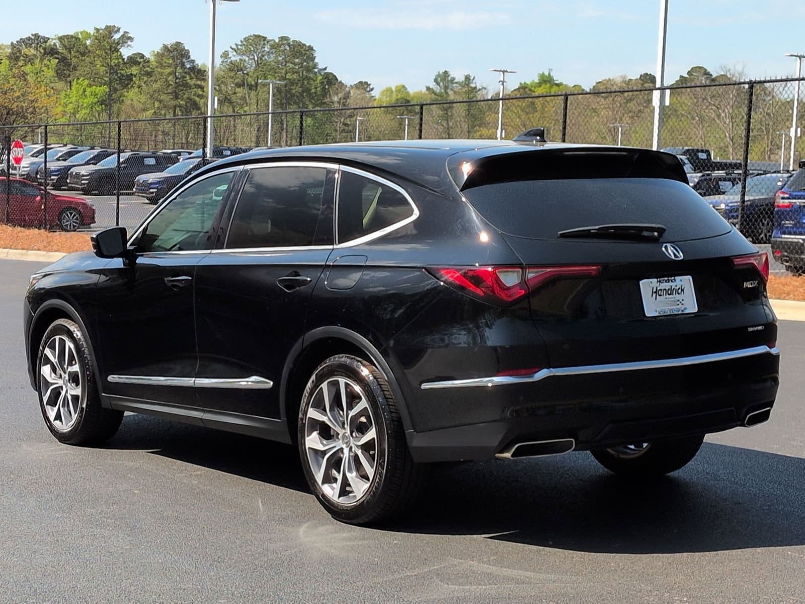 2023 Acura MDX w/Technology Package photo 3
