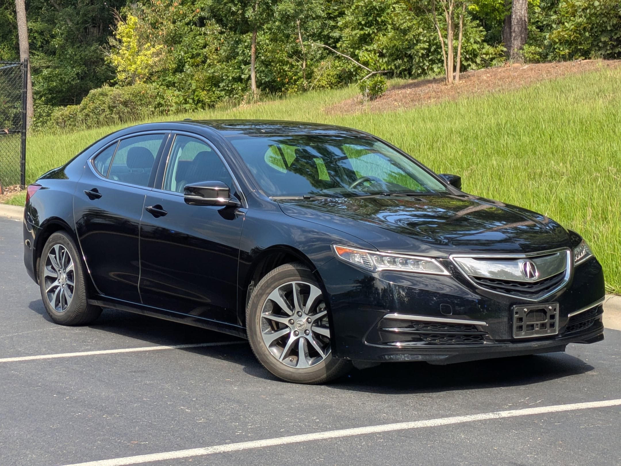 2015 Acura TLX Technology photo 2
