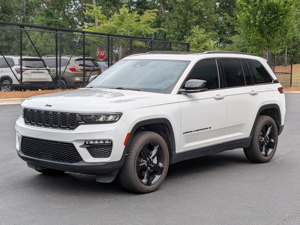 Used 2023 Jeep Grand Cherokee Limited SUV