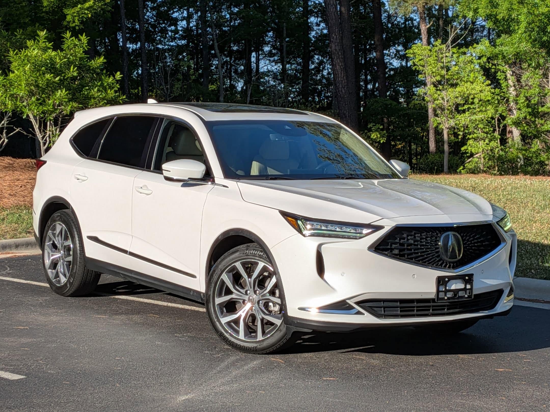 2023 Acura MDX w/Technology Package photo 2