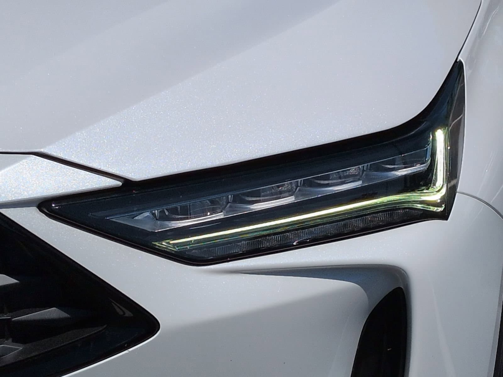 2023 Acura MDX w/A-Spec Package photo 4