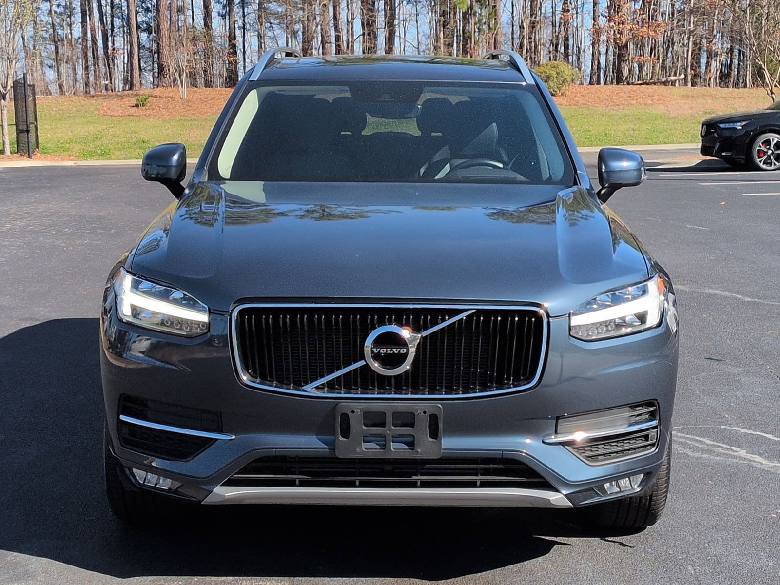 2019 Volvo XC90 Momentum photo 2