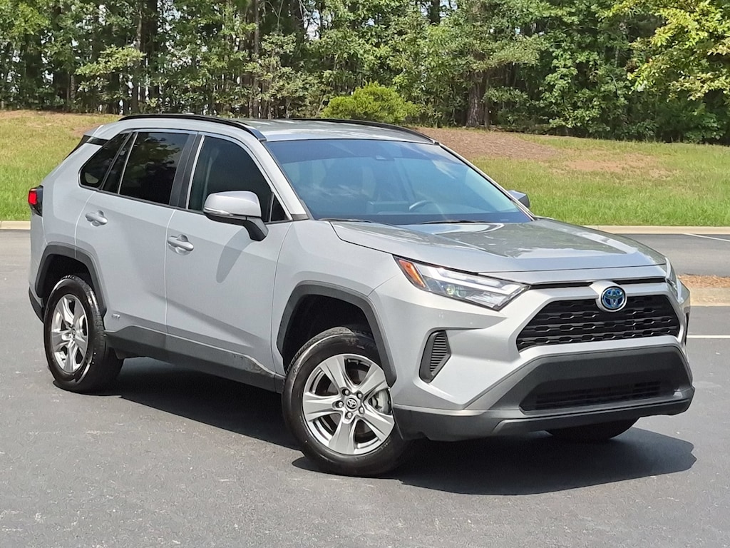 Used 2024 Toyota RAV4 Hybrid XLE SUV