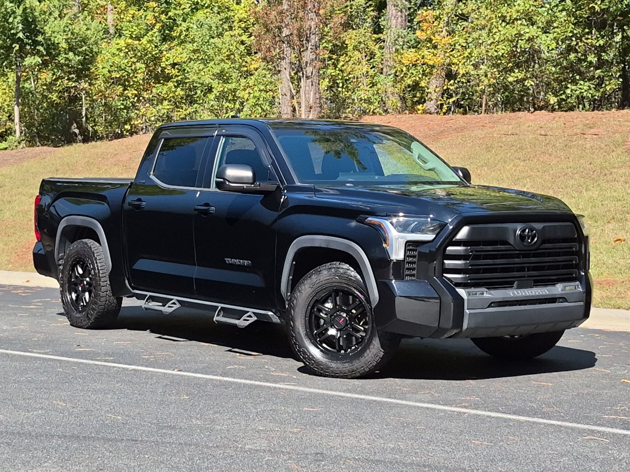 Used 2022 Toyota Tundra 2WD SR5 Pickup