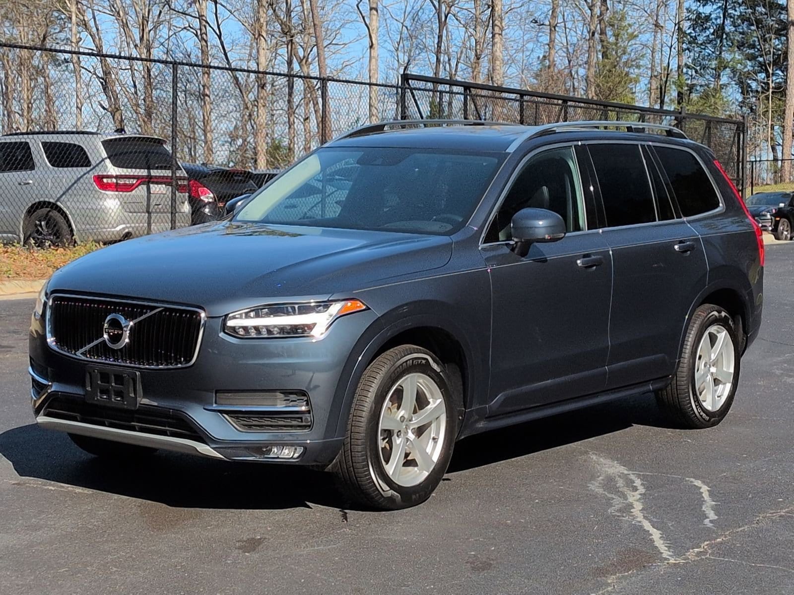 2019 Volvo XC90 Momentum photo 4