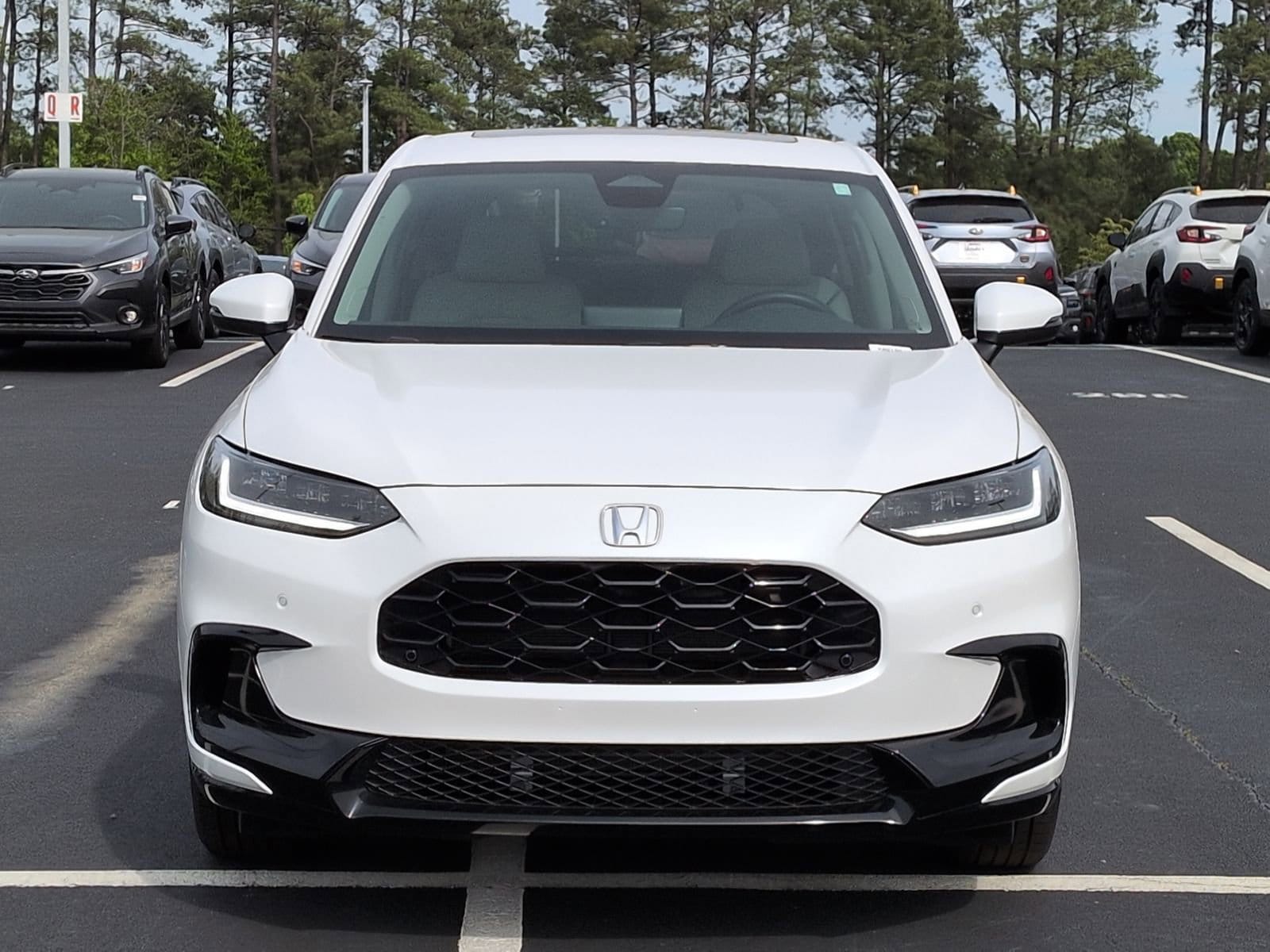 2026 Honda HR-V EX-L photo 2