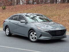 2021 Hyundai Elantra SE Sedan