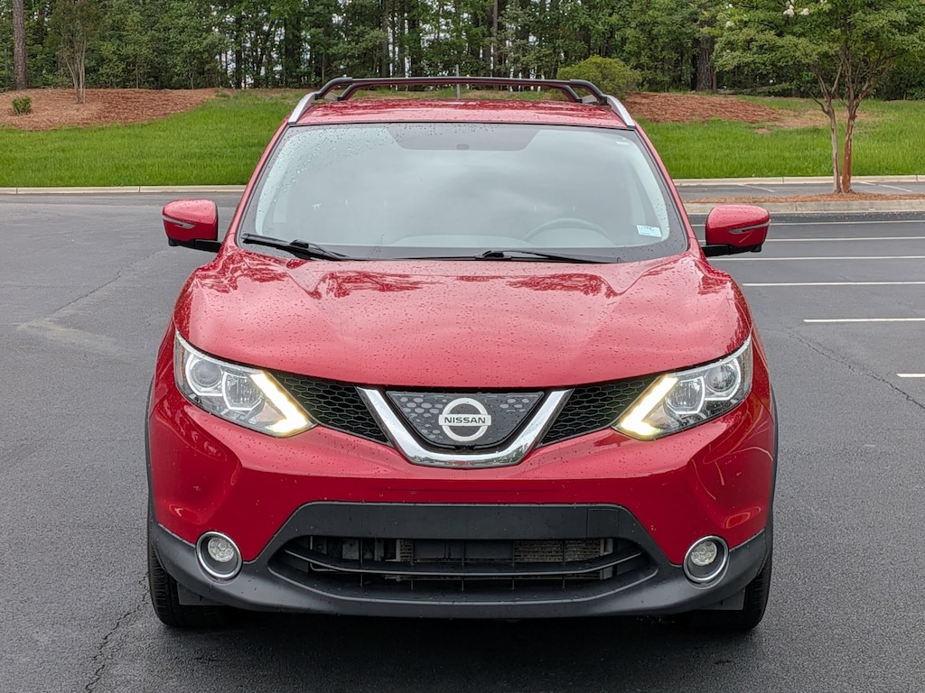 Used 2018 Nissan Rogue Sport SV SUV