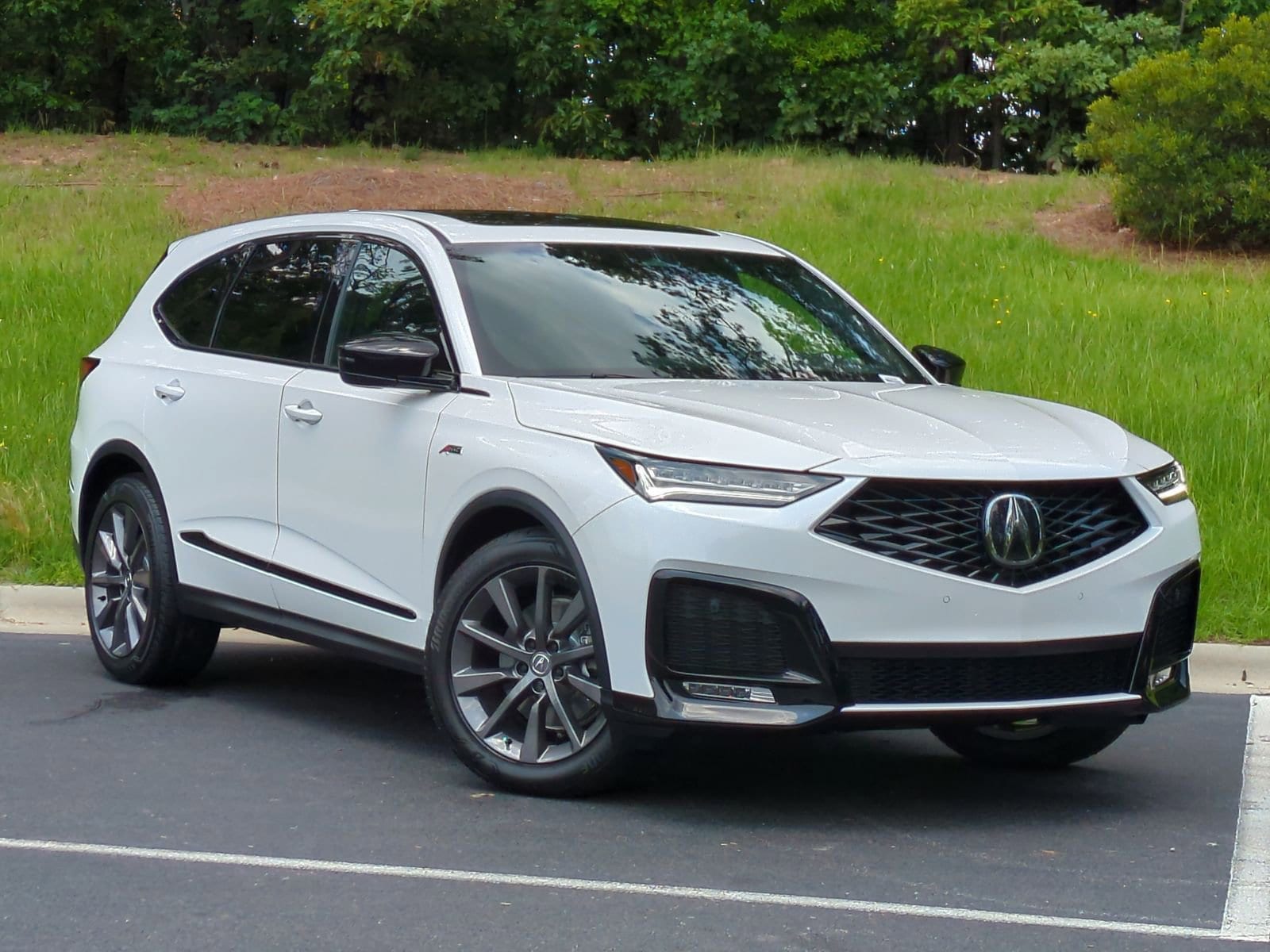 2026 Acura MDX SH-AWD A-Spec photo 2