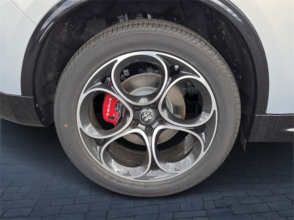 New 2025 Alfa Romeo Stelvio Sprint Sport Utility