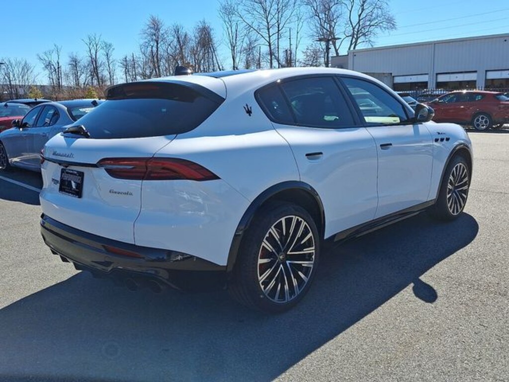 Used 2025 Maserati Grecale Modena SUV