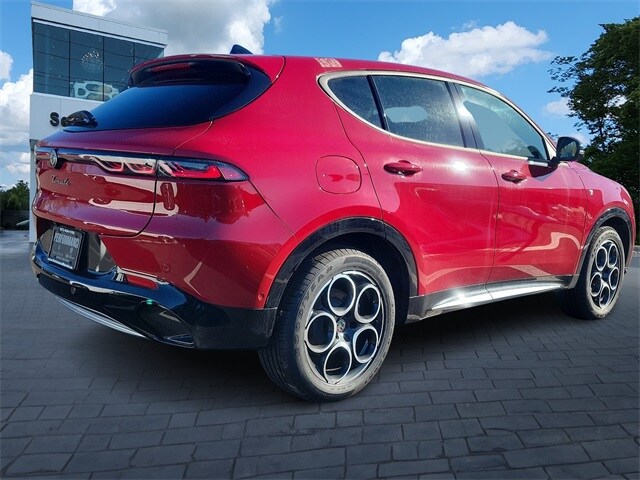 2024 Alfa Romeo Tonale Ti photo 4