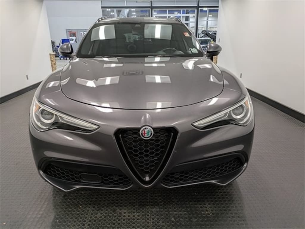 Used 2022 Alfa Romeo Stelvio Sprint SUV