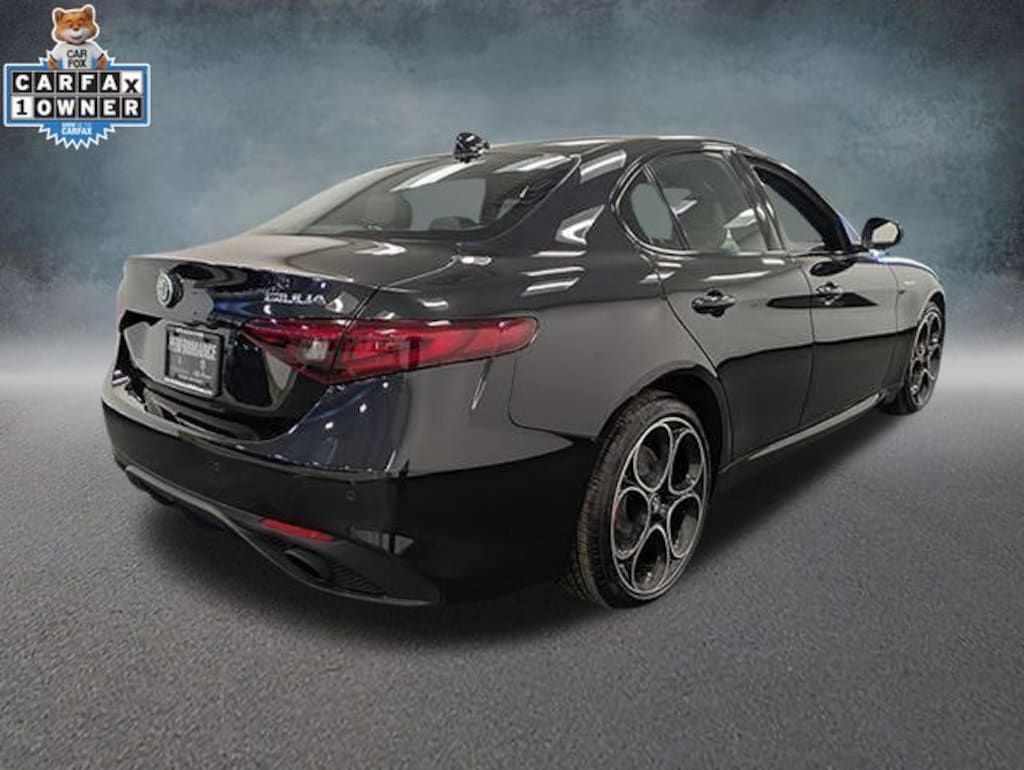 Used 2022 Alfa Romeo Giulia Ti Sedan