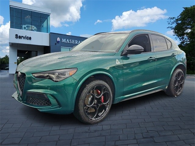 2024 Alfa Romeo Stelvio Quadrifoglio photo 2