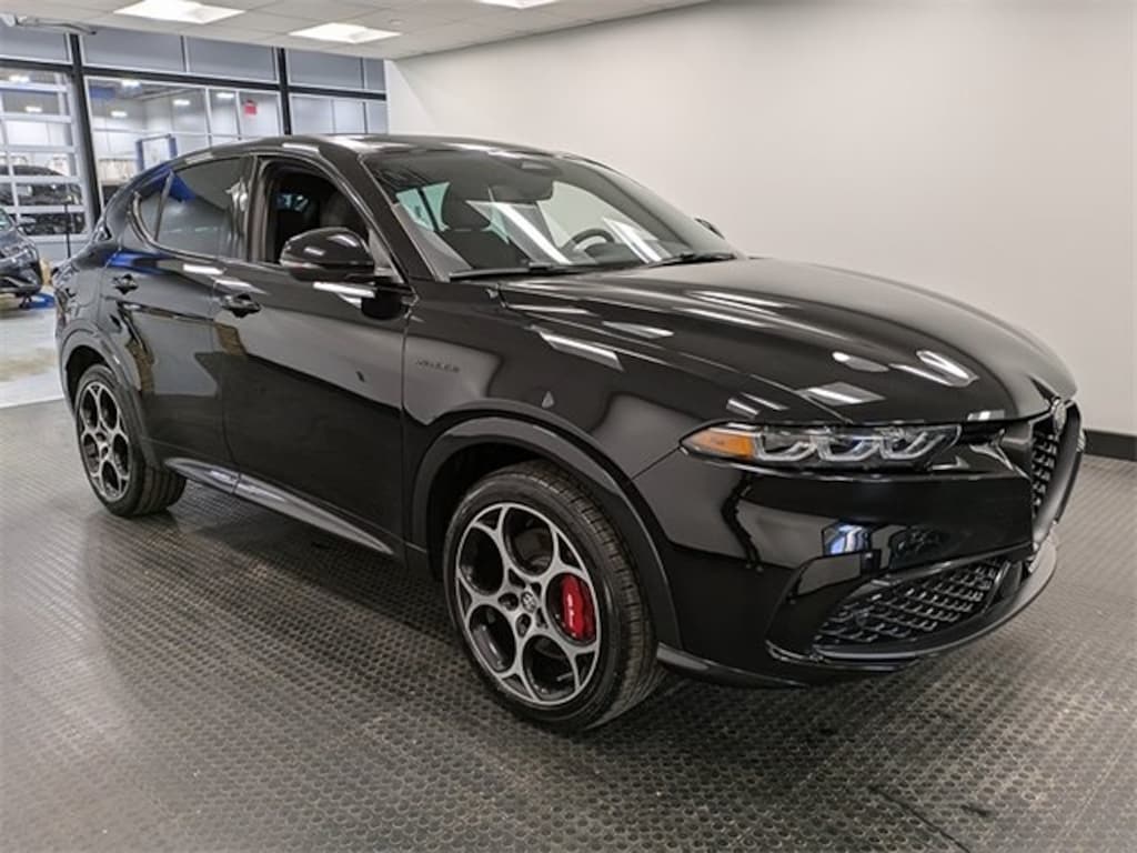 Used 2024 Alfa Romeo Tonale Veloce SUV