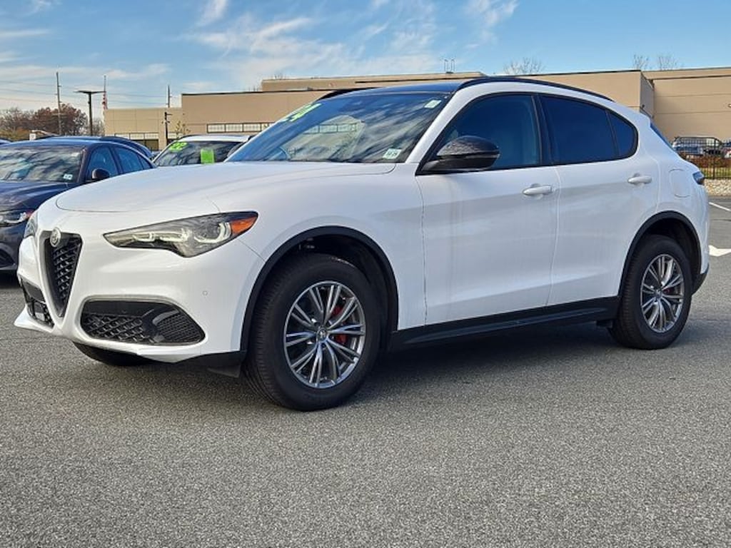 Used 2024 Alfa Romeo Stelvio SUV