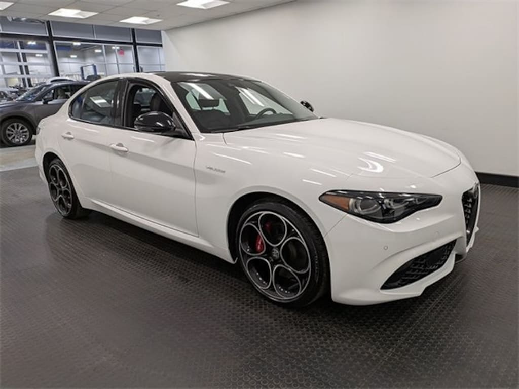Used 2024 Alfa Romeo Giulia Ti Sedan