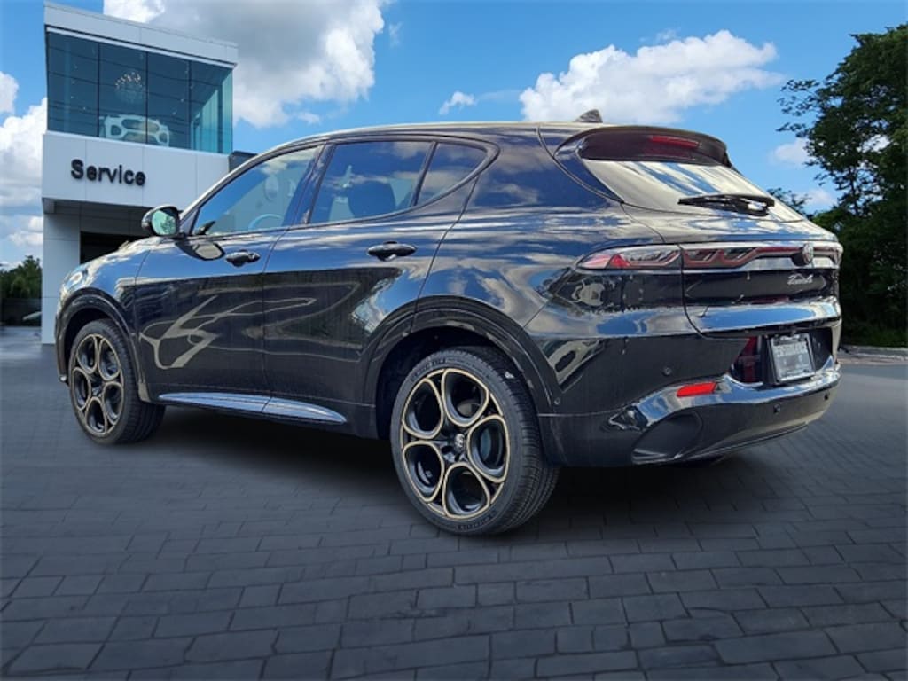 New 2025 Alfa Romeo Tonale INTENSA AWD Sport Utility