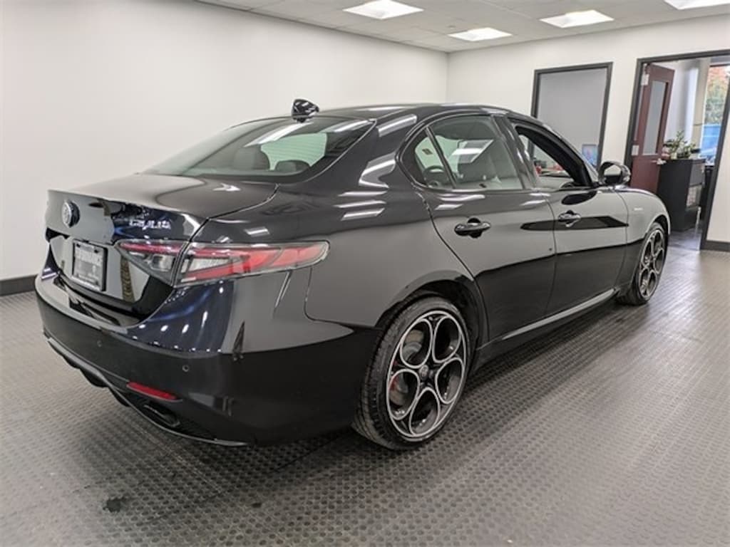 Used 2024 Alfa Romeo Giulia Ti Sedan