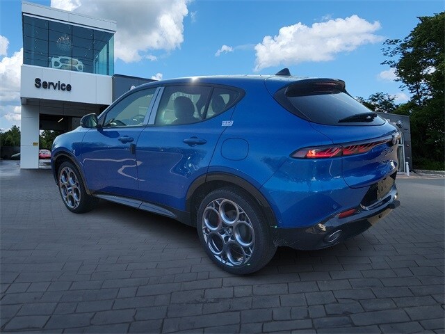 2024 Alfa Romeo Tonale Veloce photo 2